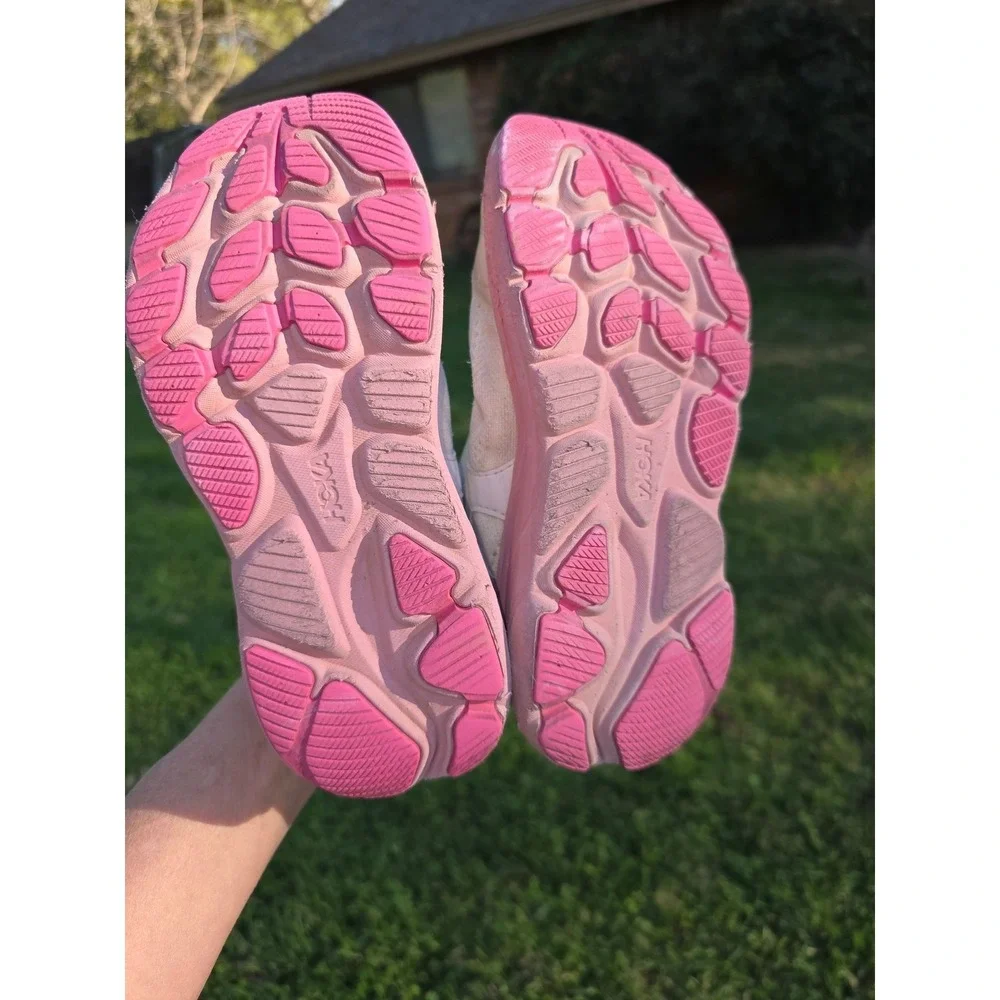 Hoka Clifton 10 Kids Rose Cream Running Shoes Youth Sz 2.5 - Picture 8 of 9